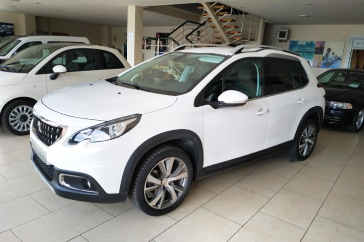 PEUGEOT 2008 Allure 1.2  GSNA. 110CV