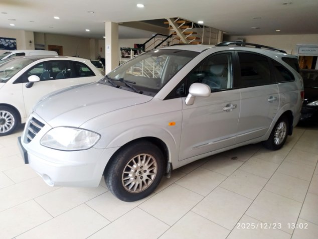 SSANGYONG Rodius 270Xdi Auto